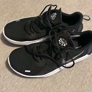 Nike flex black sneakers